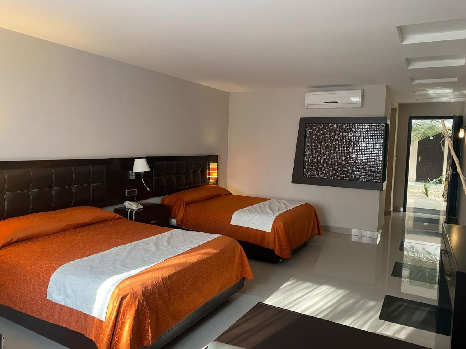 Hotel Maria Dolores Rio Verde Bagian luar foto